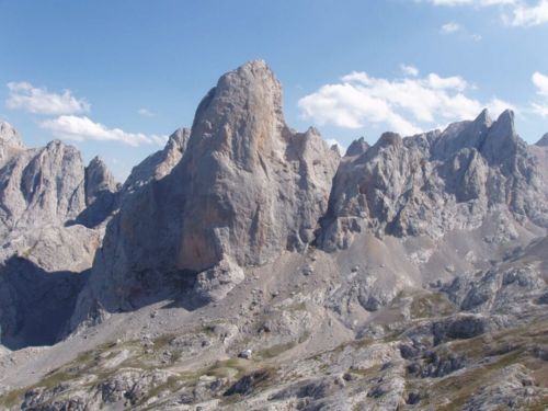 Refugio Vega de Urriellu (Delgado Ubeda)