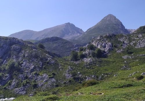 Pico San Carlos 2211 (P. de Europa) Pico San Carlos 2211 (P. de Europa)