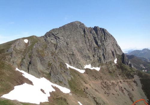 Pico Torres 2104 m. (Pto San Isidro) Pico Torres 2104 m. (Pto San Isidro)